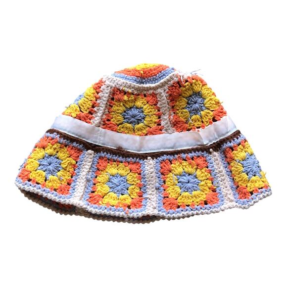 POL Crochet Granny Square Chenille Polyester Bucket Hat One Size NWOT - Picture 10 of 16
